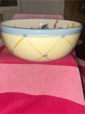 Gail Pittman ceramic bowl features the Garden View pattern,